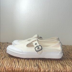 NWOT Vans Mary Jane T-Strap Canvas Sneakers Cream Women’s 8.5